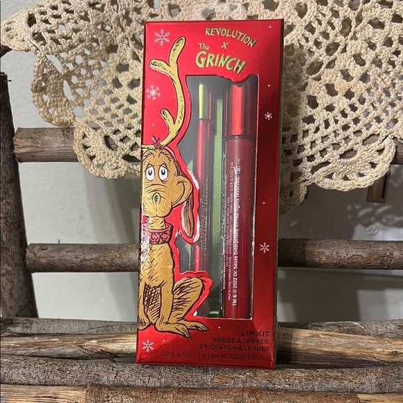 NEW REVOLUTION X The Grinch LITTLE MAX Lip Kit - Picture 1 of 7